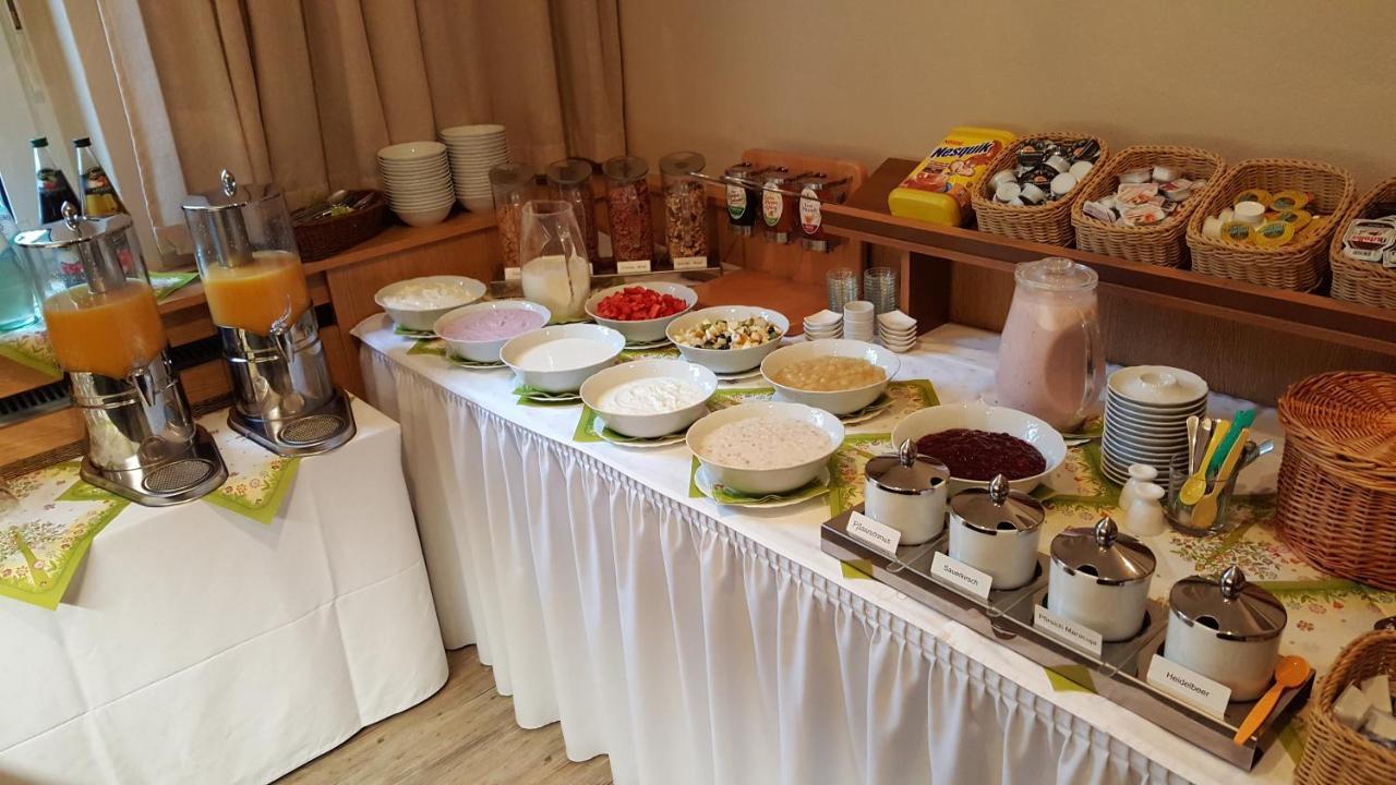 Hotel & Gasthaus Zum Eichenkranz Luckenwalde Εξωτερικό φωτογραφία